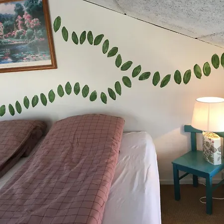 Bed and Breakfast Rainbows End *