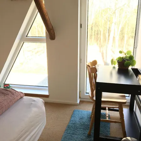 Bed and Breakfast Rainbows End *