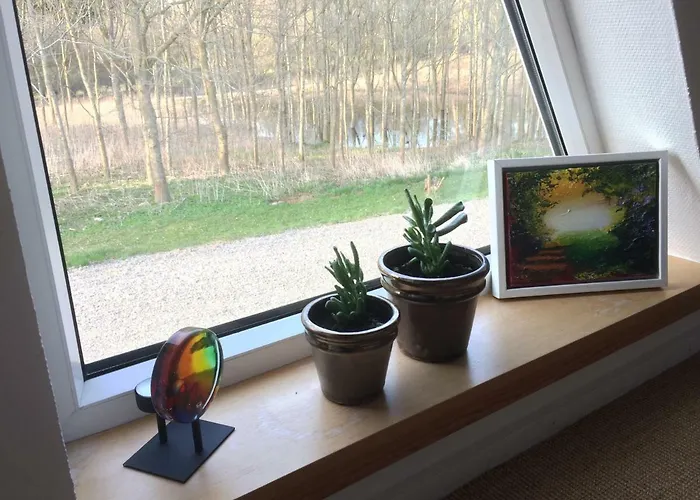 Rainbows End Bed & Breakfast *