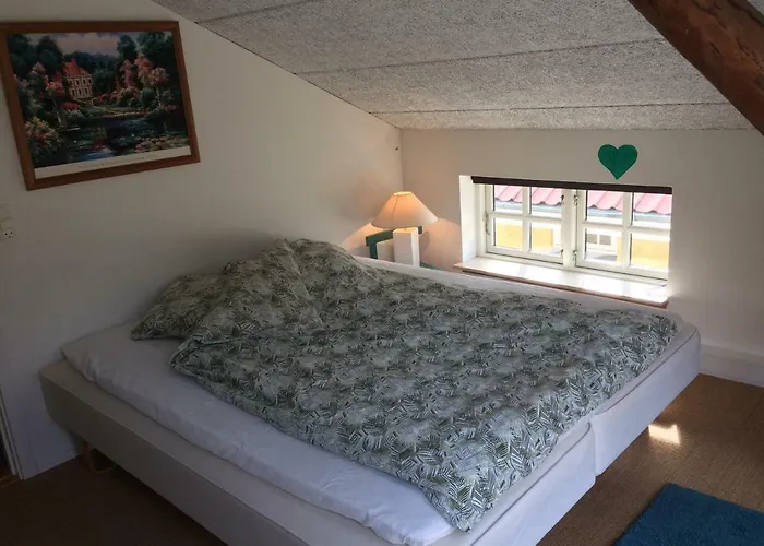 Rainbows End Bed & Breakfast